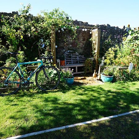 Norham Bike Yard Bed & Breakfast Екстериор снимка