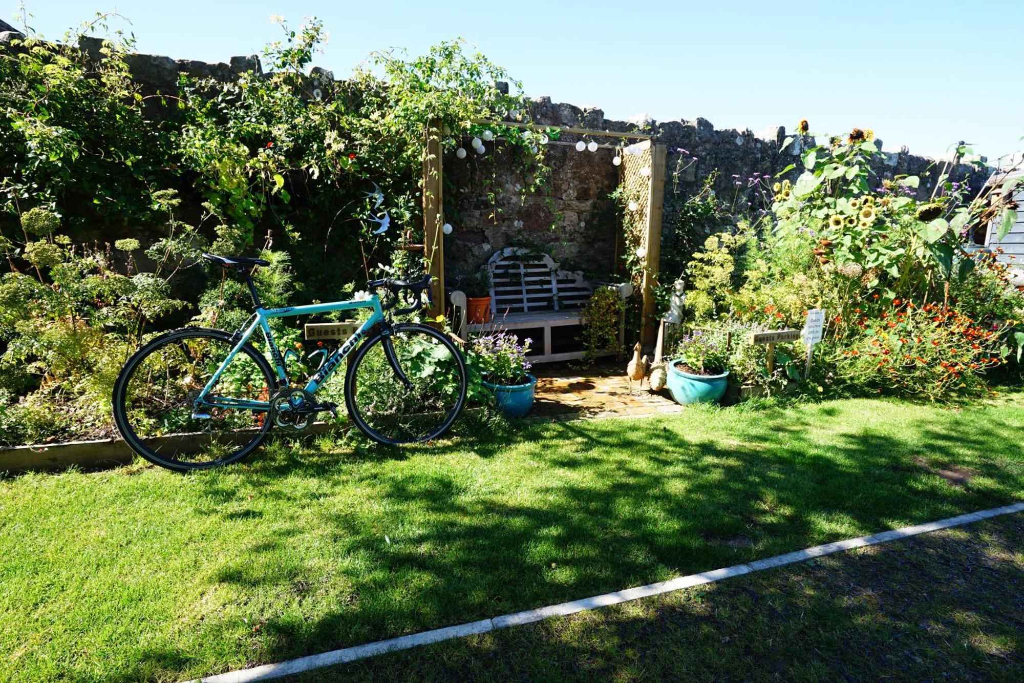 Norham Bike Yard Bed & Breakfast Екстериор снимка